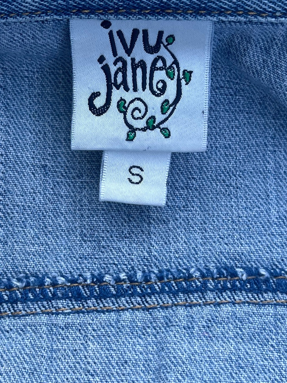 Ivy Jane Denim Jacket with Colorful Embroidered Peace sign and Flowers size S - Picture 11 of 15